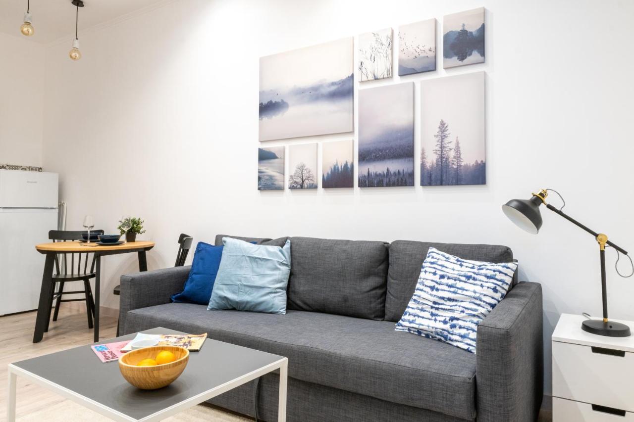 Cozy Studio Apartment 5 Min From Camp Nou Barcelona Bagian luar foto