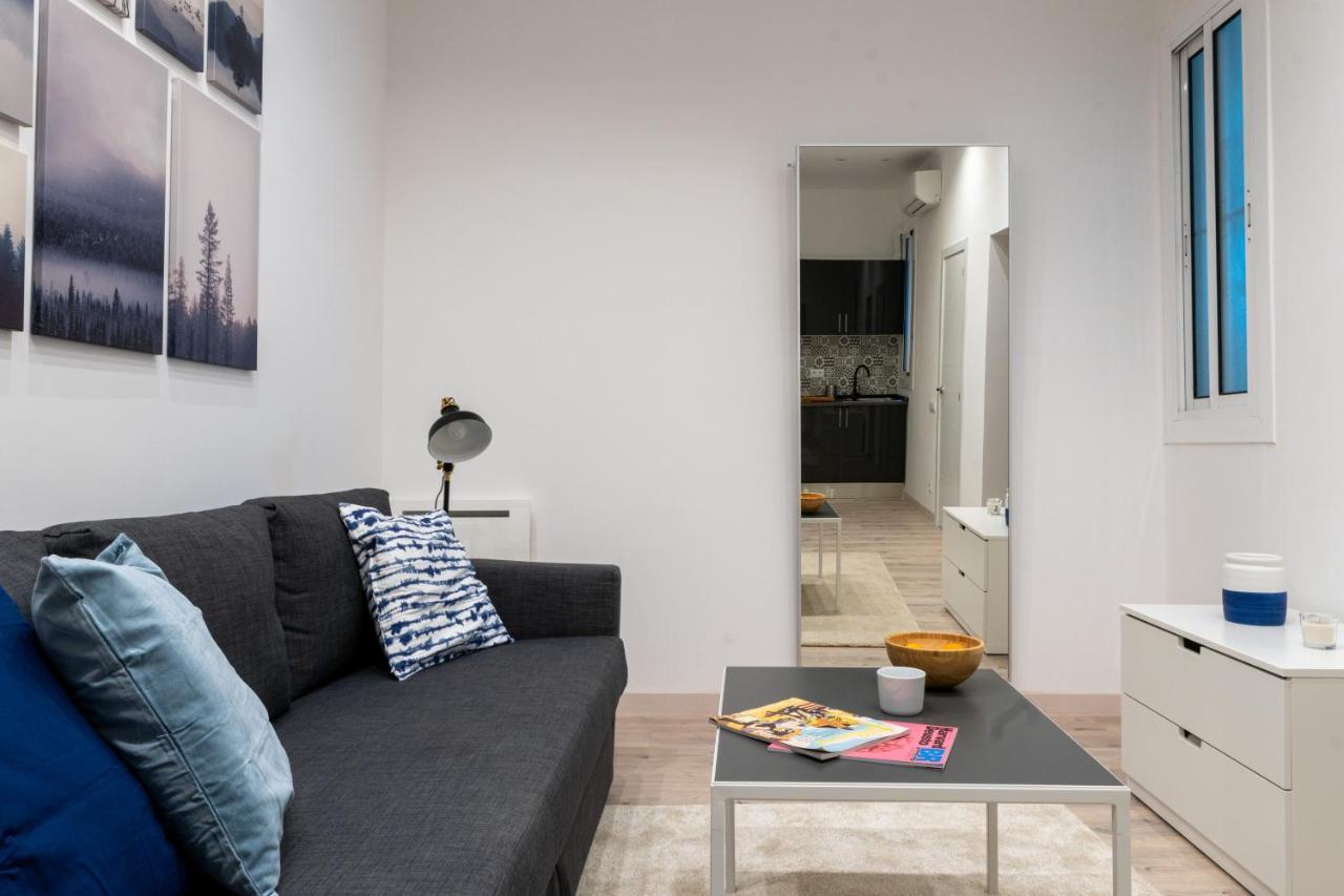 Cozy Studio Apartment 5 Min From Camp Nou Barcelona Bagian luar foto