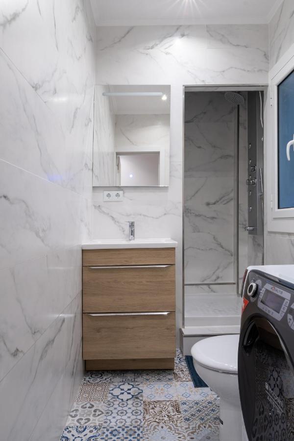 Cozy Studio Apartment 5 Min From Camp Nou Barcelona Bagian luar foto