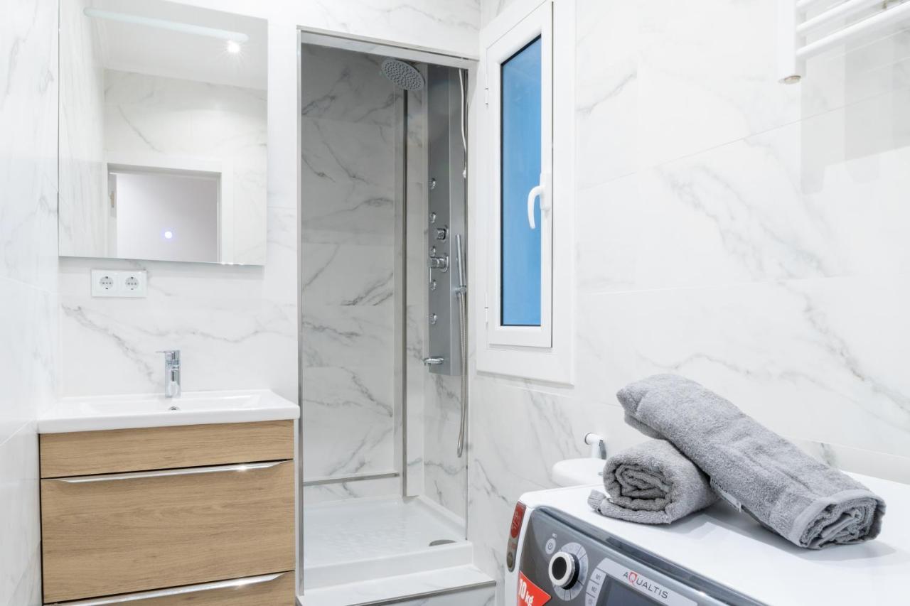 Cozy Studio Apartment 5 Min From Camp Nou Barcelona Bagian luar foto