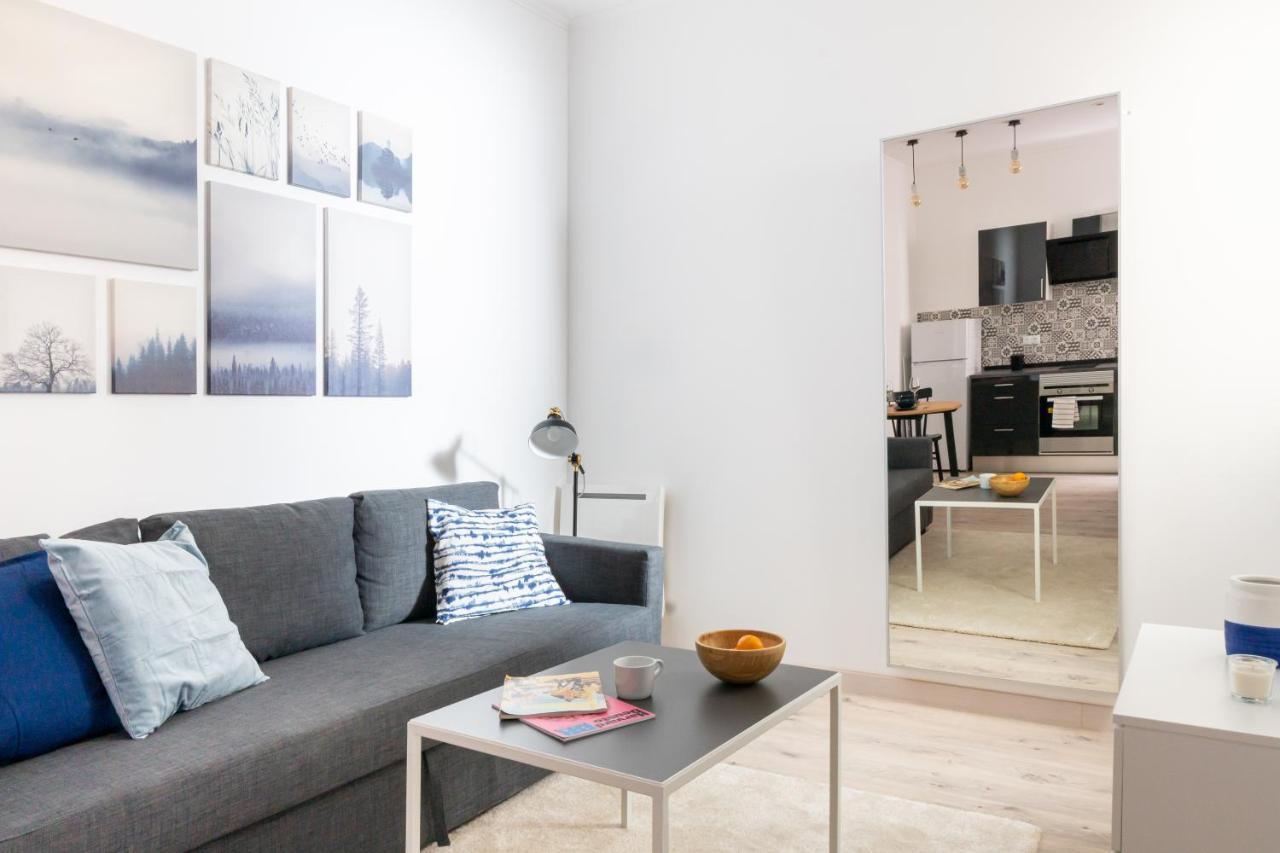 Cozy Studio Apartment 5 Min From Camp Nou Barcelona Bagian luar foto